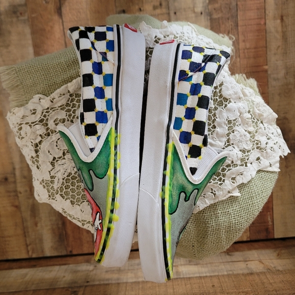 VANS hand painted π¨ Ghostbuster snickers. Size 7 - Picture 11 of 11